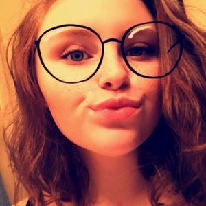 Meet your Posher, Zoe